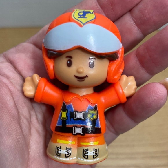 Fisher Price Little People Figures Pilot Louis Recycle Man Race Car Driver Lot 3 - Picture 8 of 11